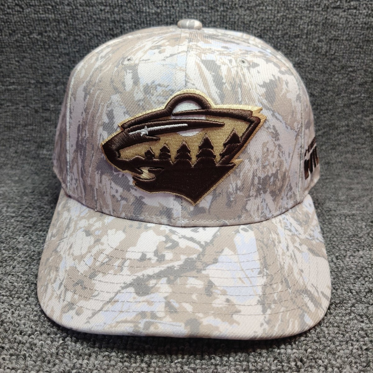 Mitchell & Ness Minnesota Wild Camo Snapback Cap Curved Brim NHL