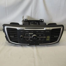 2016 2017 Honda Accord AM FM Radio Receiver OEM