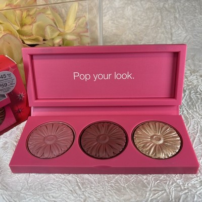 Clinique Glow To Go Cheek Palette Pop Blush Black Honey + Highlighter Trio Free