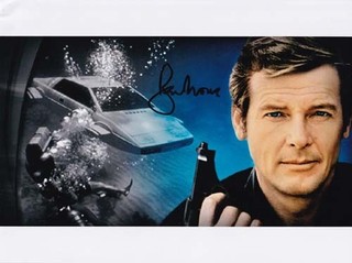 RARE SIR ROGER MOORE 007 JAMES BOND RARE AUTOGRAPH LOTUS THE SPY WHO LOVED ME