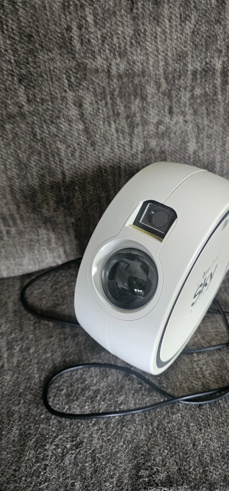 BlissLights Sky Lite Projector Laser & LED Stars Galaxies 900-00027 & USB Cord - Image 2 of 4