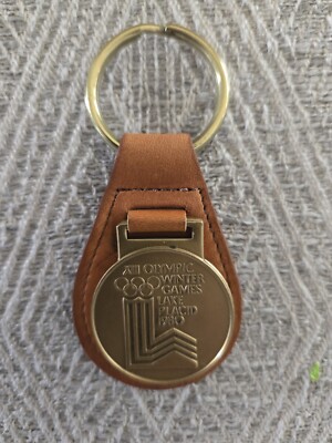 vtg 1980 Winter Olympic Games Lake Placid Key Chain Leather Metal Miracle On Ice