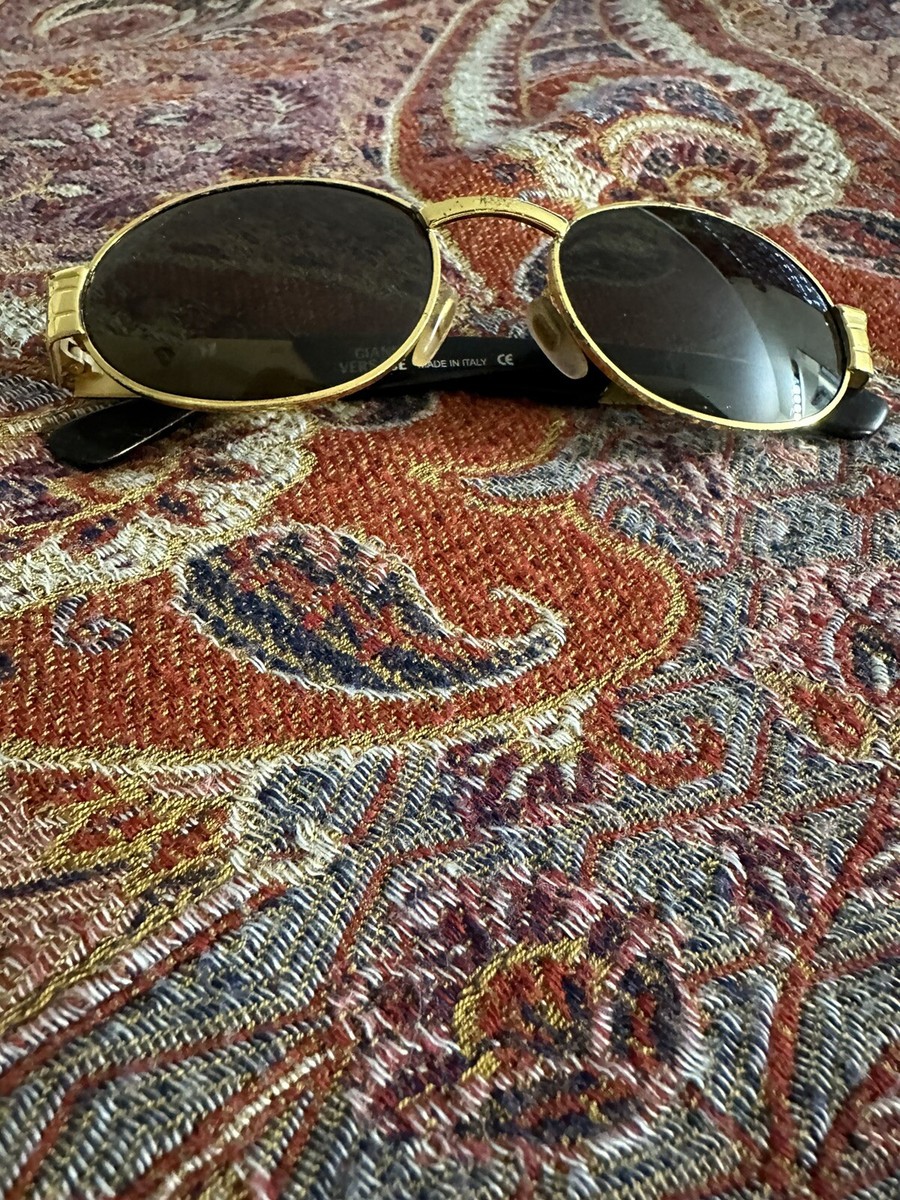Original Vintage 1990s Gianni Versace Sunglasses MOD S22 | eBay Original Vintage 1990s Gianni Versace Sunglasses MOD S22 | eBay