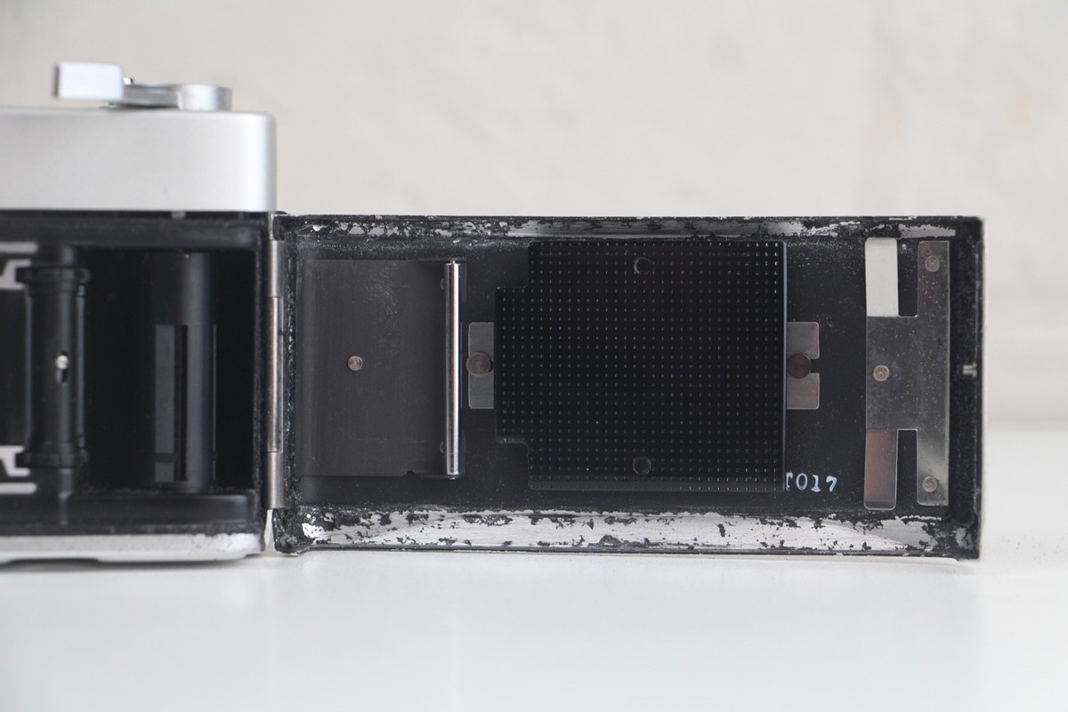 [動作OK]CHINON 35EE CHINON 35EE with 38mm 1:2.5 Lens - Full Working Order