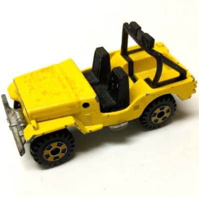 Tomy Tomica Mitsubishi Jeep H-J58 No.25 Yellow Made in Japan 1:57