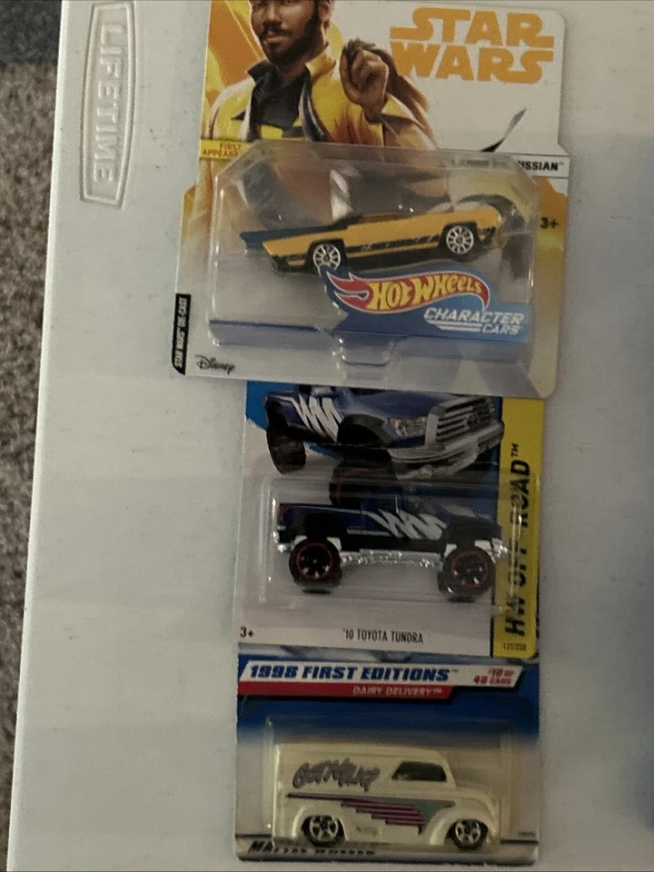 1996 Hot Wheels RESCUE SQUAD 5 Car Pack Plus 6 Misc Vehicles - Image 2 of 4