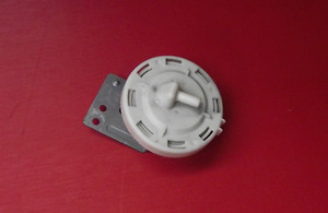 Waschmaschine BEKO WM6112W Druckschalter