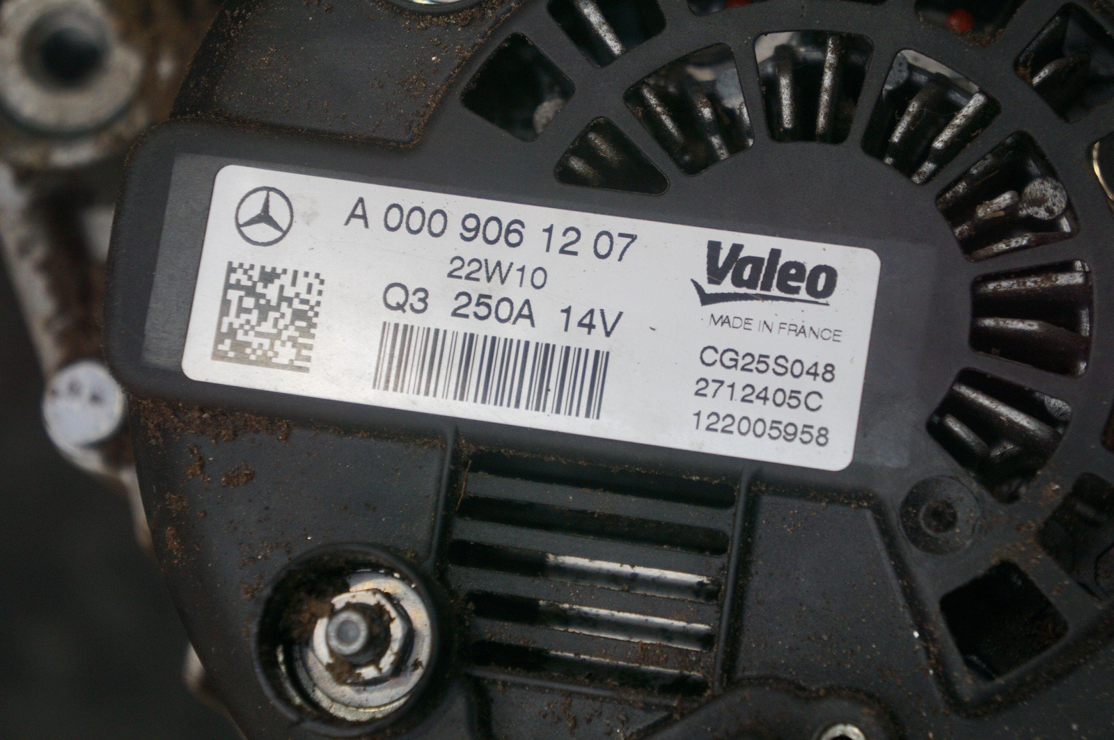 4.0l Engine Alternator Power Generator OEM 0009061207 Aston Martin Dbx 707 2023