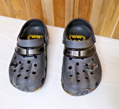 Batman Batmobile Classic Clog, C 12