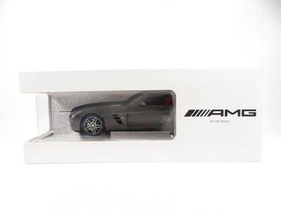 1:18 Norev B66960167 Dealer Mercedes Benz SLS AMG Roadster B444