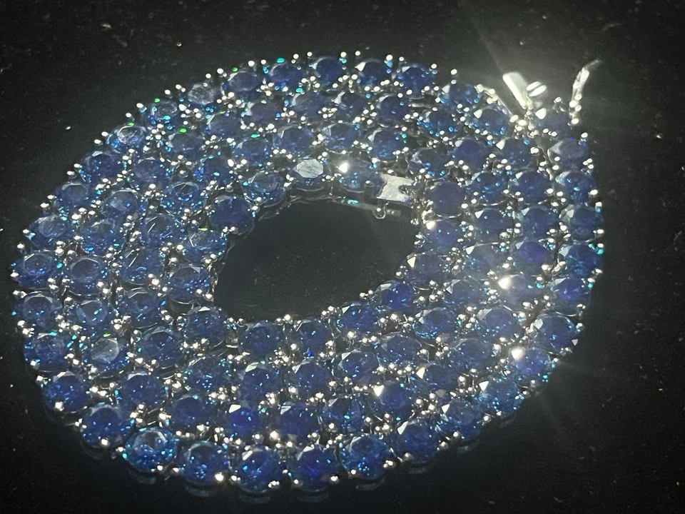 "Collar de tenis de circonitas azules ICED OUT de 5 mm de oro blanco de 18 k" Foto 3 de 4