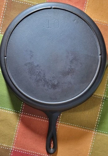 Vintage Lodge Cast Iron No. 10 Skillet (Restored & Seasoned) FREE SHIPPING