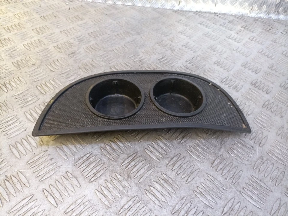 LDV CONVOY MINIBUS E3 4 DOHC 2002-2009 CENTRE CONSOLE CUP HOLDERS (RUBBER)  - Image 3 of 4