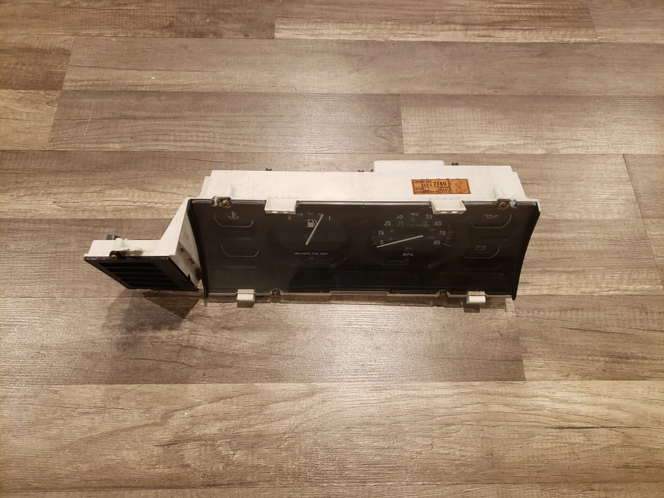 1985-1995 Jeep Cherokee XJ, Comanche MJ Gauge Cluster - Image 3 of 4