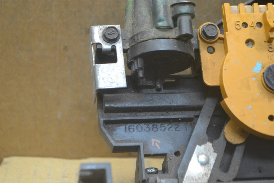 Oldsmobile Calais 1985 temperatura aire acondicionado clima 160385221 control 555-6f1 bx1 Foto 2 de 4