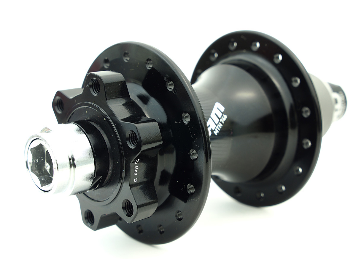 新品未開封　SHIMANO PITBULL12 0.6号 150m ×6 Amazon.co.jp: シマノ(SHIMANO) PEライン ピットブル 12本編み 150m