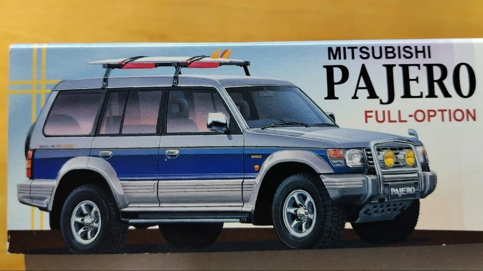 Modellino auto giocattolo Mitsubishi Pajero Full Option scala 124 inutilizzato - Immagine 3 di 4