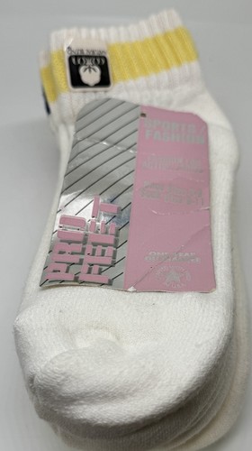 Vintage 4 Pr. Pro Feet Active Sports Fashion Ladies White Ankle Socks Size 9-11 - Picture 6 of 6