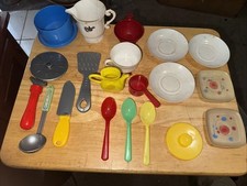 Plastic Pretend Play Lot Of Cups, Dishes, Silverware, And Utinsils