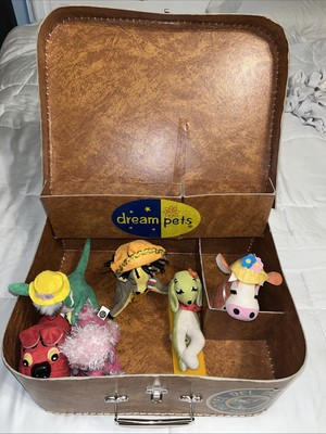 Dream Pets By Applause Circa 2003 Sales Display Suitcase w/6 Sample Dream Pets