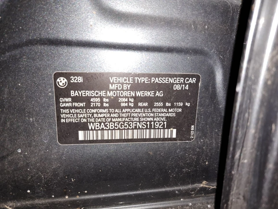 Lámpara trasera lateral izquierda del conductor 328i Sku #4296202 2015 Foto 4 de 4