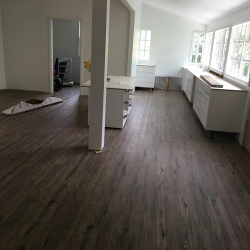 Black Oak HYBRID CLICK LUXURY VINYL COMMERCIAL FLOORING WATER PROOF EASY DIY - Picture 10 of 12