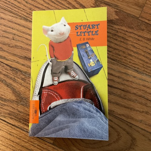 STUART LITTLE (SPANISH-LANGUAGE VERSION) (SPANISH EDITION) By E B White *VG+* - 第 7/24 張圖片