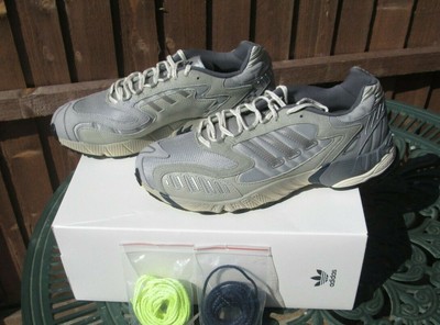 very mens adidas trainers