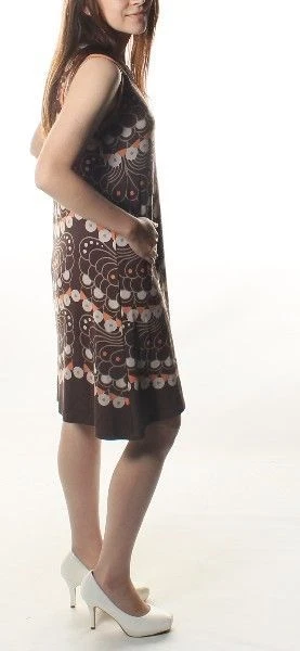 Studio M女式无袖紧身连衣裙大圆领棕色S — 第 2/4 张图片