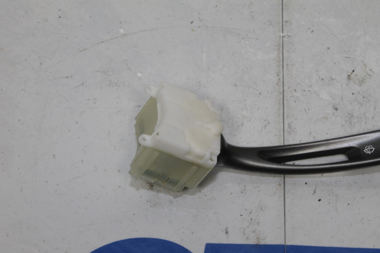12-14 MCLAREN MP4-12C 570 650 OEM RH WINDSHIELD WIPER STALK SILVER COMPLETE 13