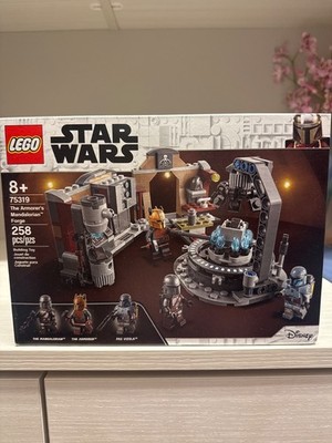 LEGO Star Wars: The Armorer's Mandalorian Forge (75319)