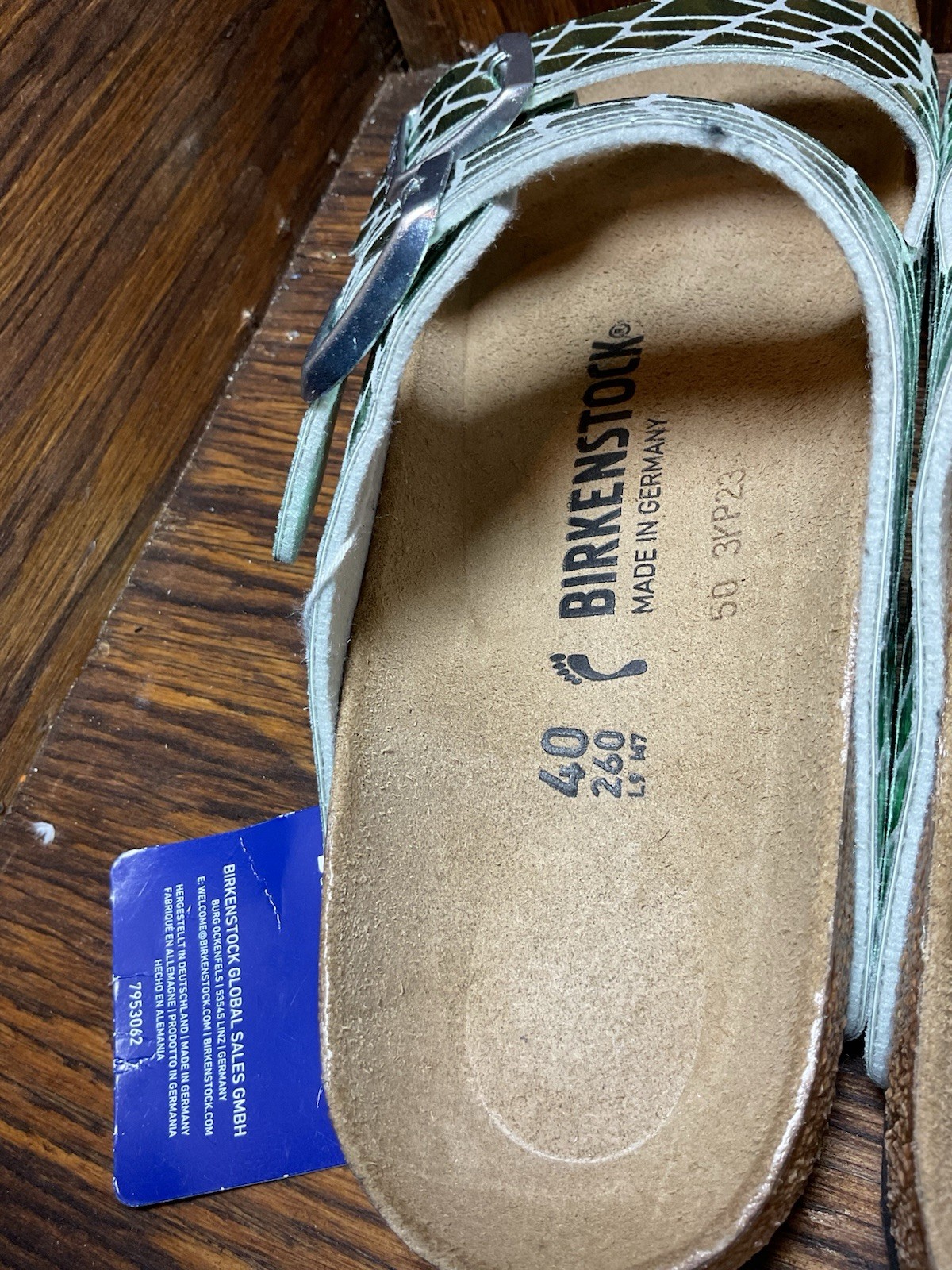 Birkenstock Arizona Gator Gleam Metallic Green Sandals Women’s Size 9 - 40 image 9