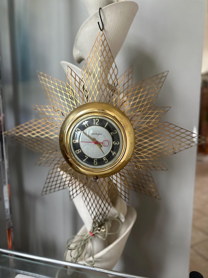 Vintage Mastercrafters Starburst Wall Clock Atomic Mid Century Modern Brass