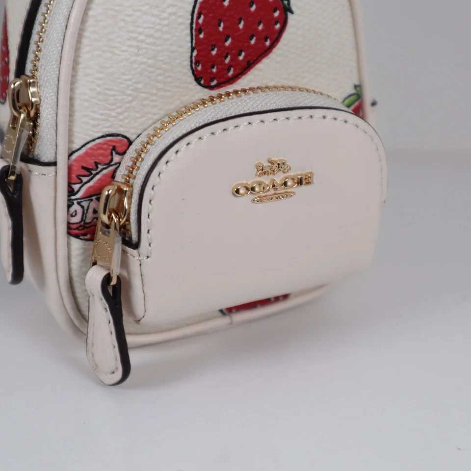Bolso Mochila Coach Mini Court Dije con Estampado de Fresa CAO93 NUEVO CON ETIQUETAS Foto 4 de 4