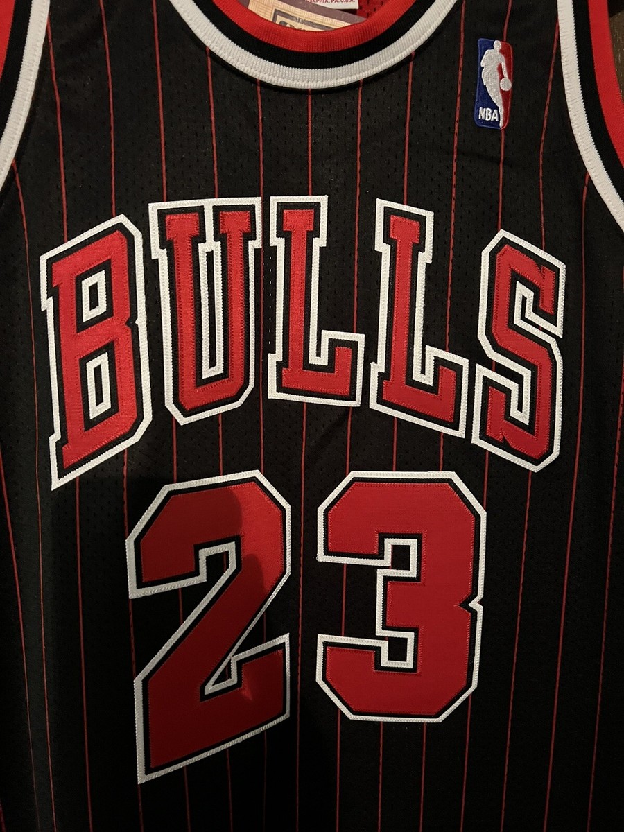 Mitchell & Ness NBA Chicago Bulls Authentic Jersey Michael Jordan