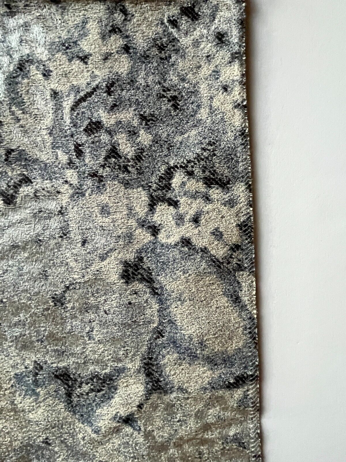 Picture 2 of 3
