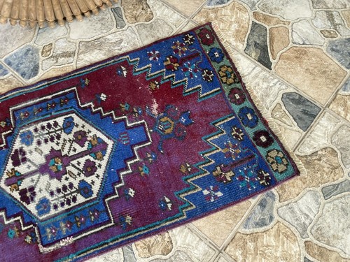 1x3 ft Anatolian Geometric Hand-Knotted Wool Farmhouse Vintage Rug - Pre-1980 - Picture 4 of 11