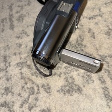 Hitachi DZ-MV350A DVD Video Camera/ Recorder Camcorder Optical Zoom