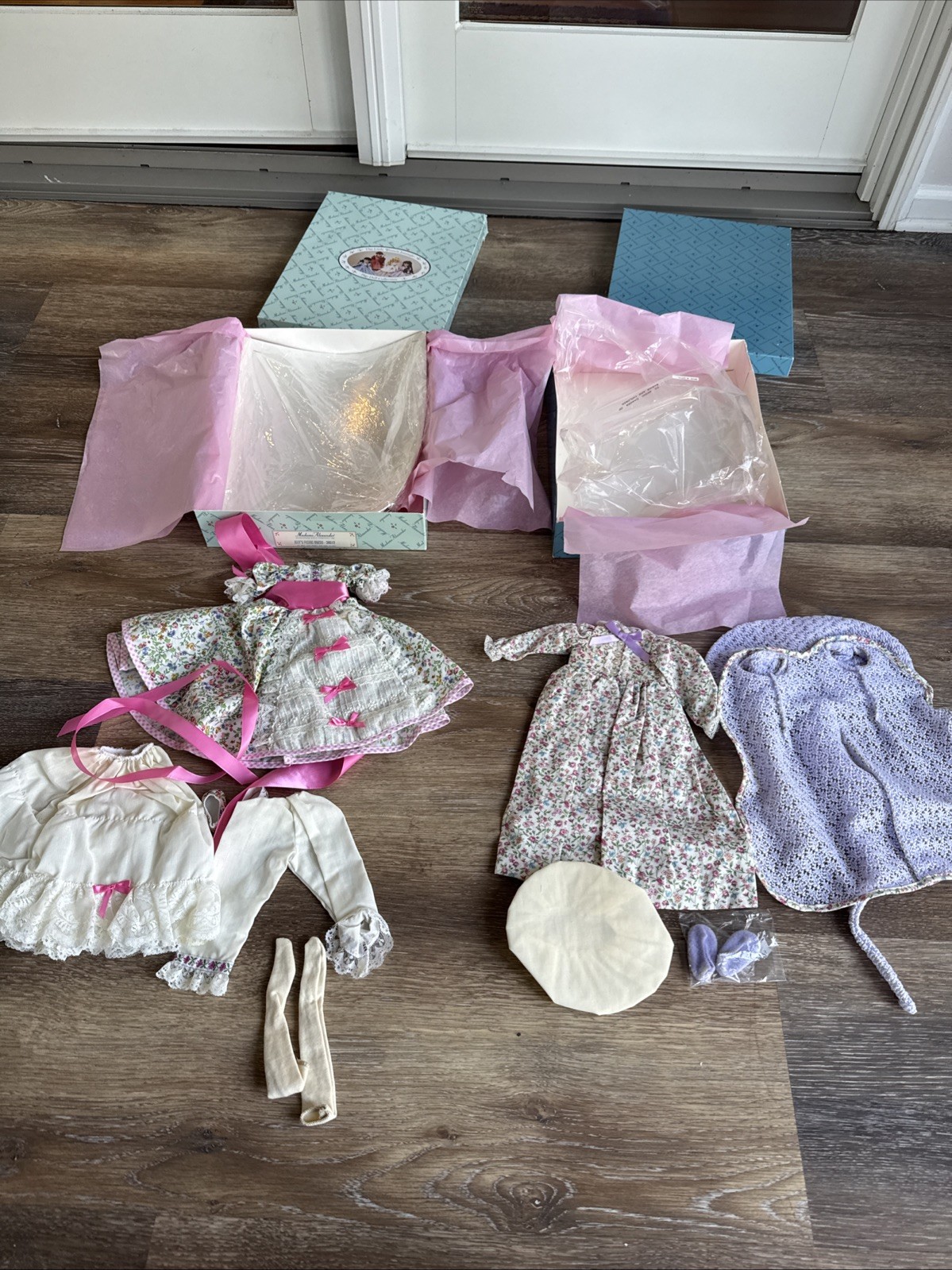 And Accessories~set Of 2 New With Box