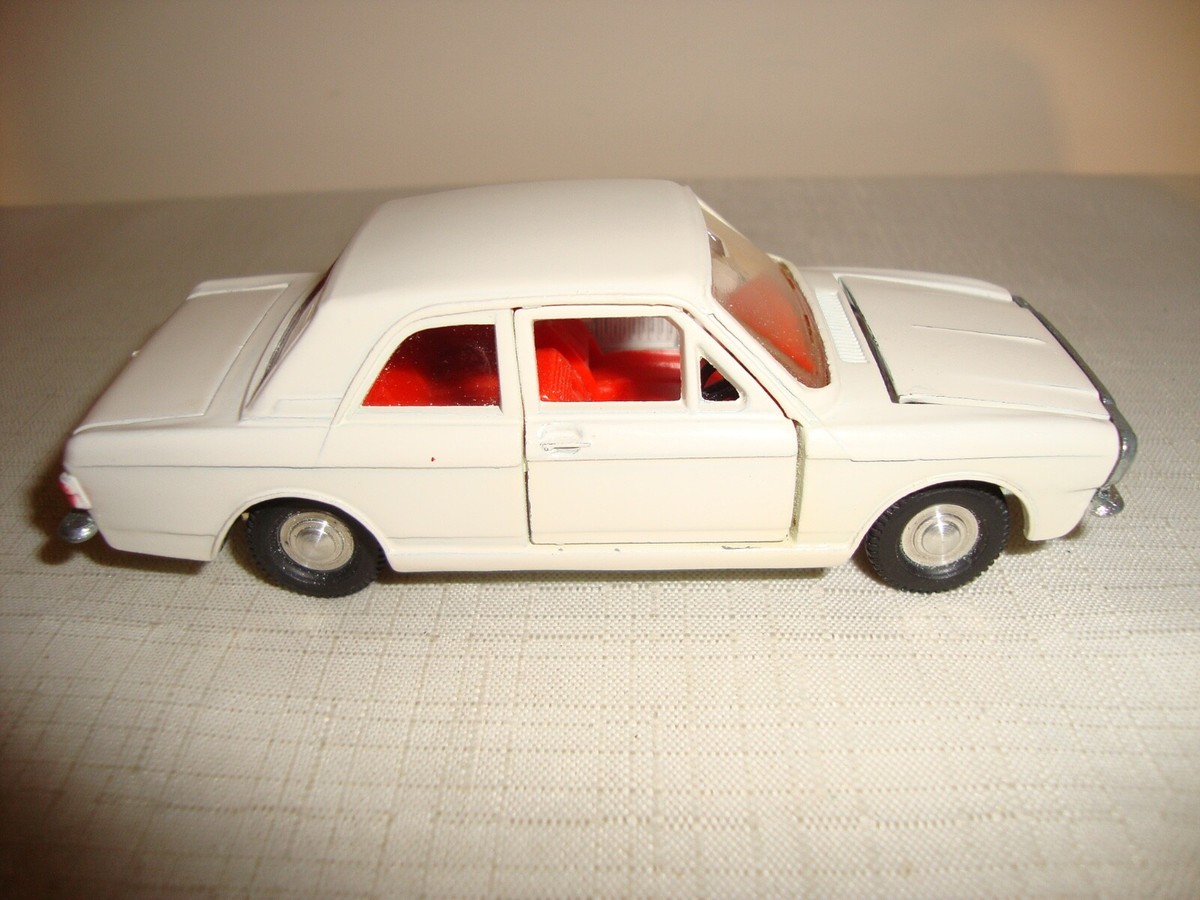 DINKY TOYS 159 FORD CORTINA DELUXE - EXCELLENT in original BOX