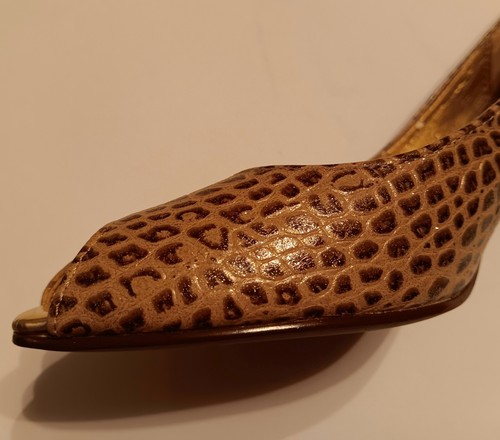 Liz Claiborne Snake Print Leather Gold Flecks Peep Toe Sz 8 Slip On Career Heels - Picture 11 of 23