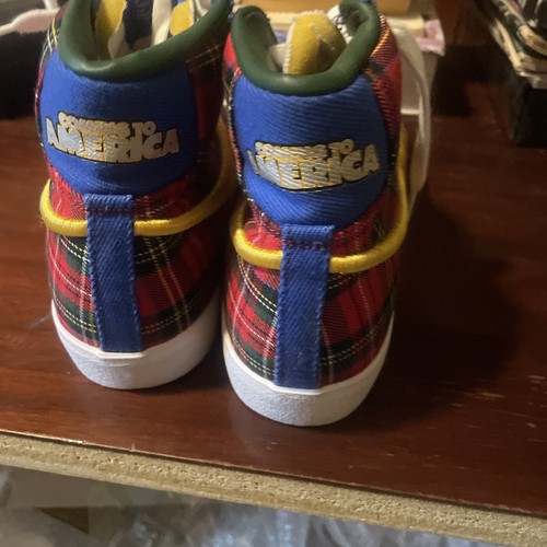 Talla 8.5- Blazer Nike Mid 77 77 Coming to America - Imagen 3 de 7