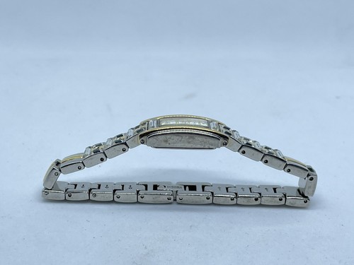 Vintage Pulsar Seiko V220-X027 Ladies Cocktail Watch w/ Textured Dial & Crystals - Picture 4 of 10