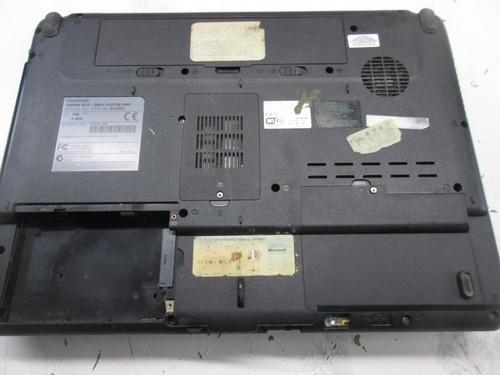 Toshiba Sateilite A215-S6814 AMD Turion 64 X2 2GB NO HDD No Batt - Picture 10 of 10