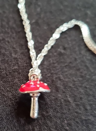 Silver Plated necklace & toadstool charm - 18inch Fantasy Fairy Autumn Jewellery - Picture 2 of 5