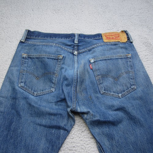 Jeans Vintage Levis 501 Uomo 34x29 Stone Wash Sbiadito Wiskered Denim Distress - Foto 10 di 14