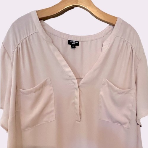 TORRID Harper Georgette Pullover Flatterärmel Bluse - Rauchgrau (5/5X) - Bild 9 von 14