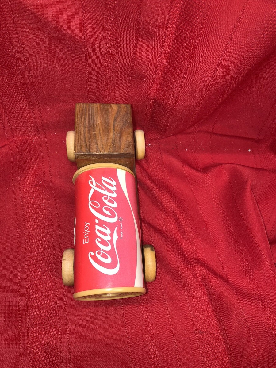 じ*ん様 Coca-Cola ラジオコントロールトラック Wooden Truck With Coca Cola Can Radio by Toystalgia, INC