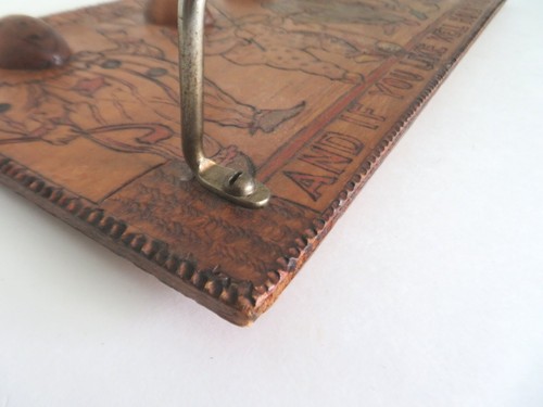 Vintage Collectible Pyrography Tie Rack Golde Pyro-Art-Wood Clown Theme - Signed - Picture 9 of 19