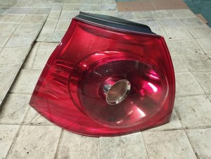VW GOLF VIII CD1 Rücklicht hinten links 1K6945095E 2.00 Petrol 2005 33979656
